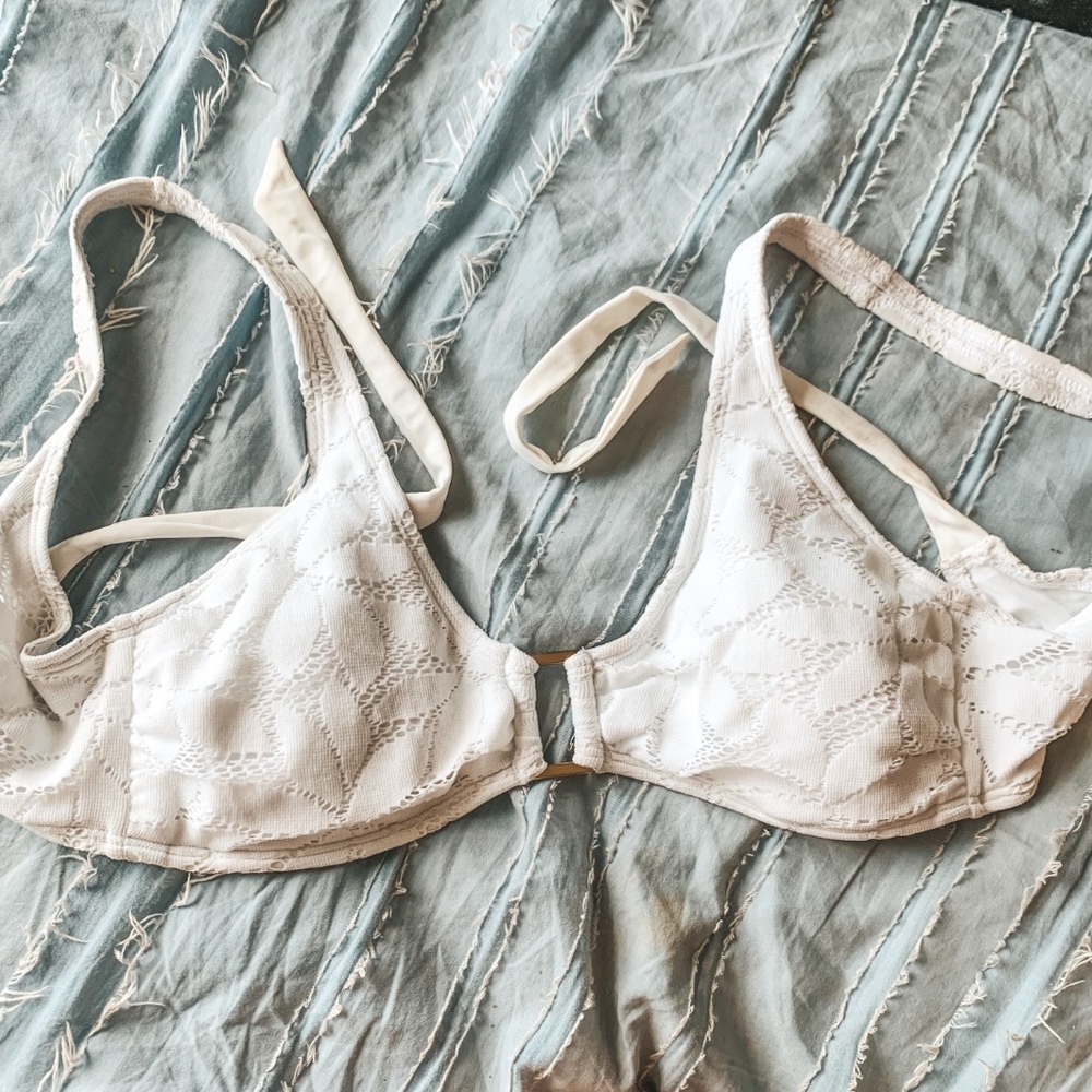 crochet/lace bikini top - Picture 1 of 3